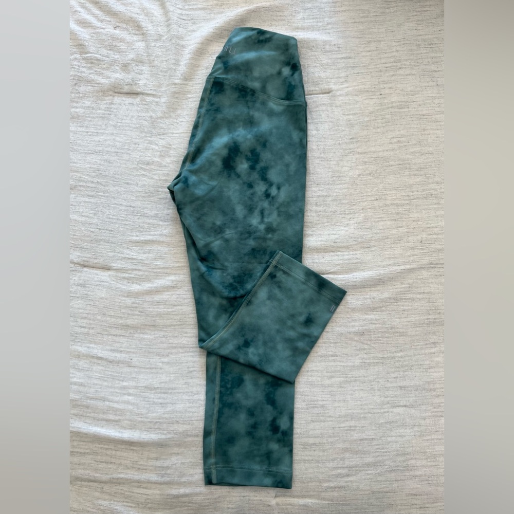 NOBULL Project- Women’s Green Blue Tie-Dye Crop Capri Leggings - Size Small